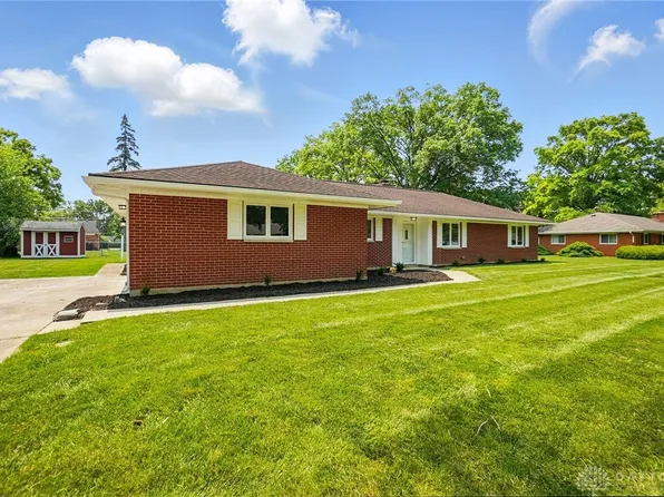 220 Cardigan Rd, Dayton, OH 45459