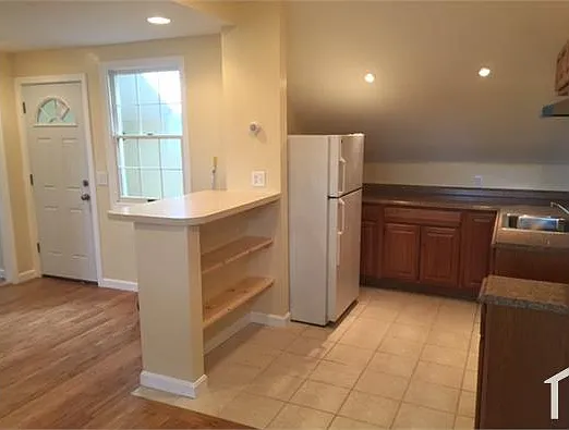 19 Nichols St #3 — Photo 7