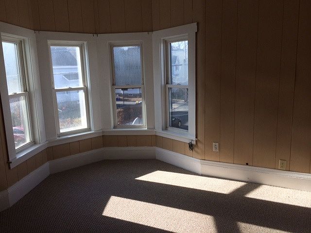 2nd image of 39 Garden St