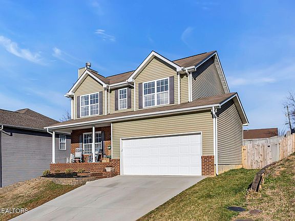 4th image of 4929 Falling Star Ln