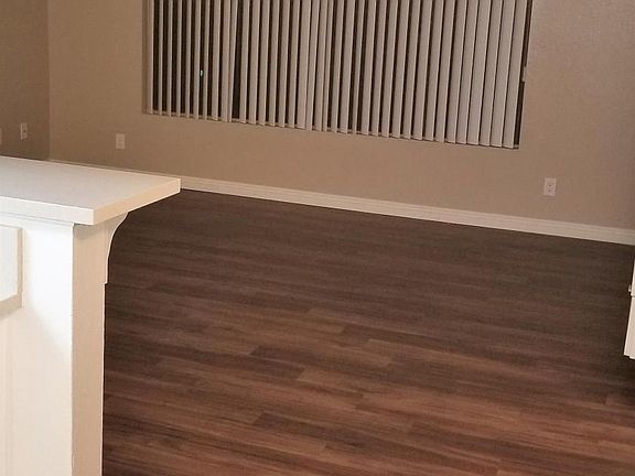 3rd image of 14310 Yukon Ave APT 9