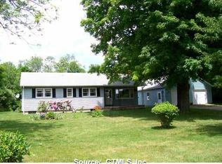 82 Lakeside Rd, Morris, CT 06763