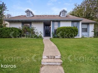 9511 Red Willow Ln, Dallas, TX 75249