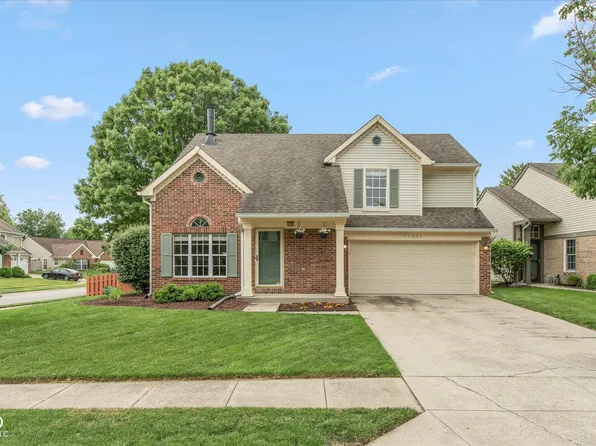 11051 Oakridge Dr, Fishers, IN 46038