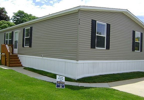 3rd image of 318 Marquette Dr