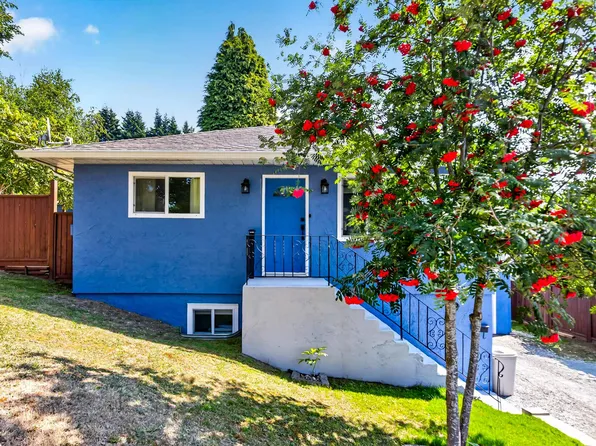 8134 Cedar St, Mission, BC V2V 3N3