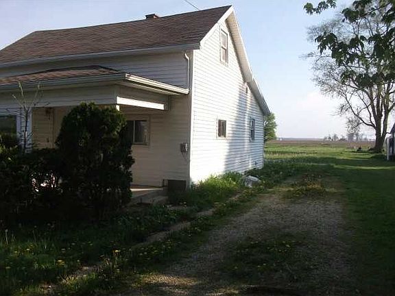 3rd image of 218 Flynn Place Ave