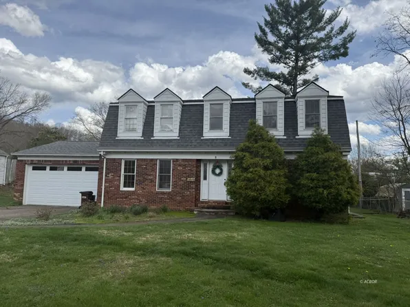 6 N May Ave, Athens, OH 45701