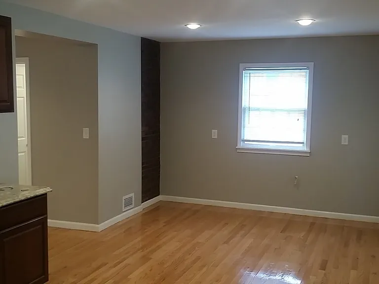 14520 Rosemont Ave — Photo 7