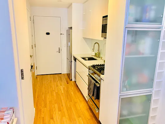 Rented by Corcoran | media 16