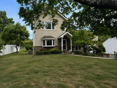 62 W McClellan Ave Photo 1