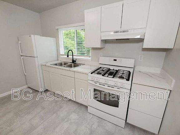5th image of 2803 Sabral Cir #A