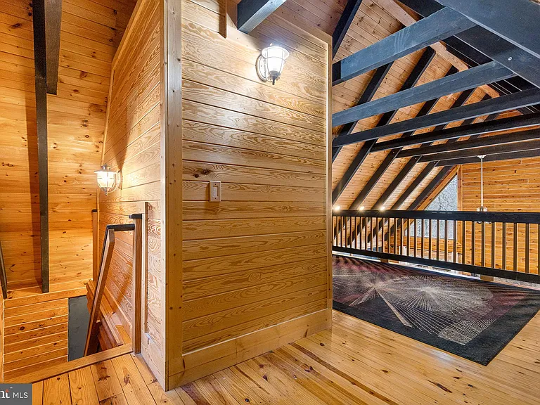 8 Hope Valley Ln — Photo 37