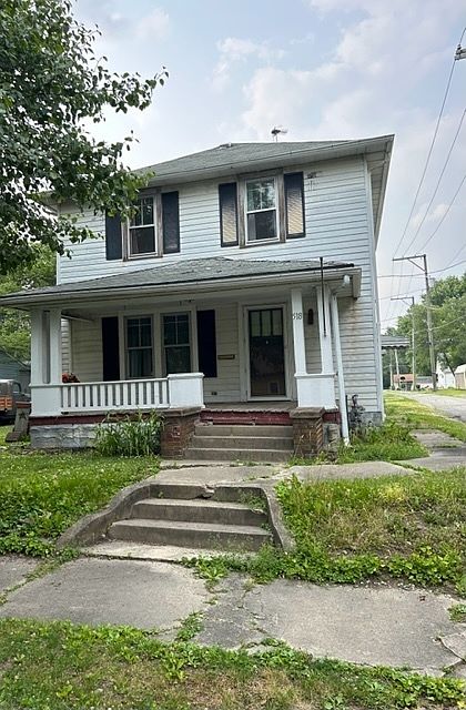 1st image of 518 E 10th St
