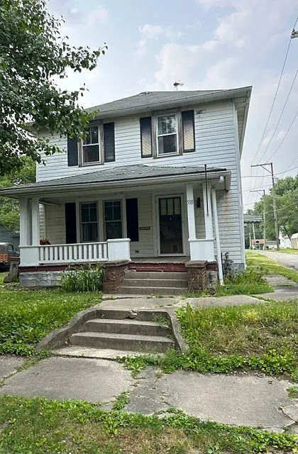 518 E 10th St photo 1