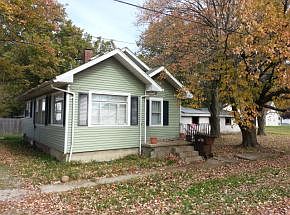 2nd image of 112 W Wood St