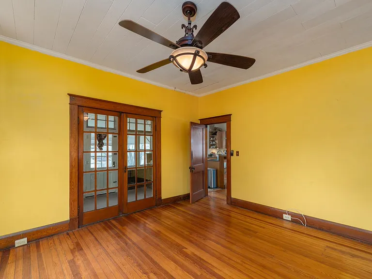 2911 Shirey Ave — Photo 10