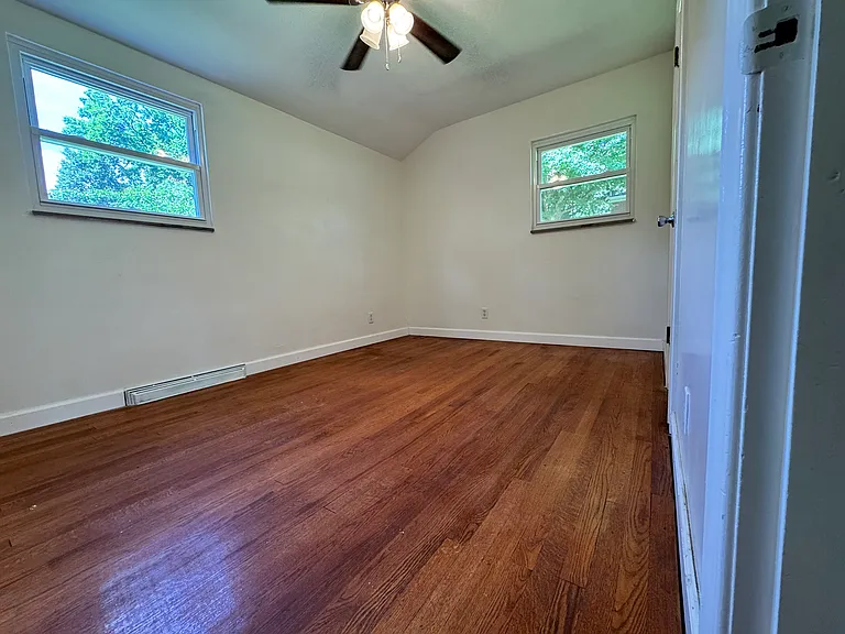 15 Hedgewood Ln — Photo 16