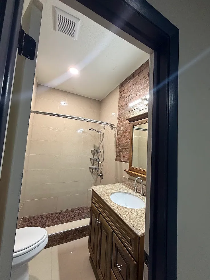 2 bed, 1200 sqft, $2,800 — Photo 3
