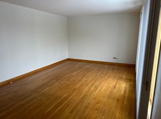 8552 W Lawrence Ave APT 4, Harwood Heights, IL
