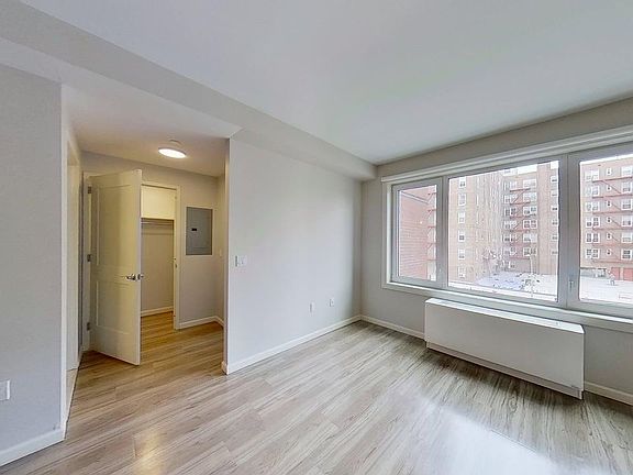 5th image of 17802 Hillside Ave APT 812