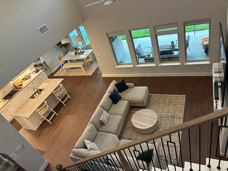 4613 Summit View Dr — Photo 30