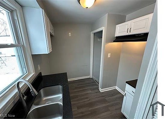 5th image of 5185 Anthony St