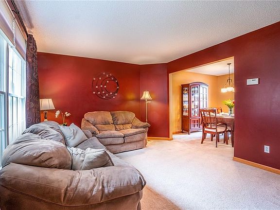 5th image of 4270 Arrowwood Dr