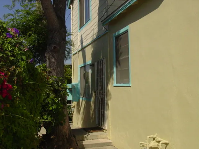 4806 Santa Cruz Ave