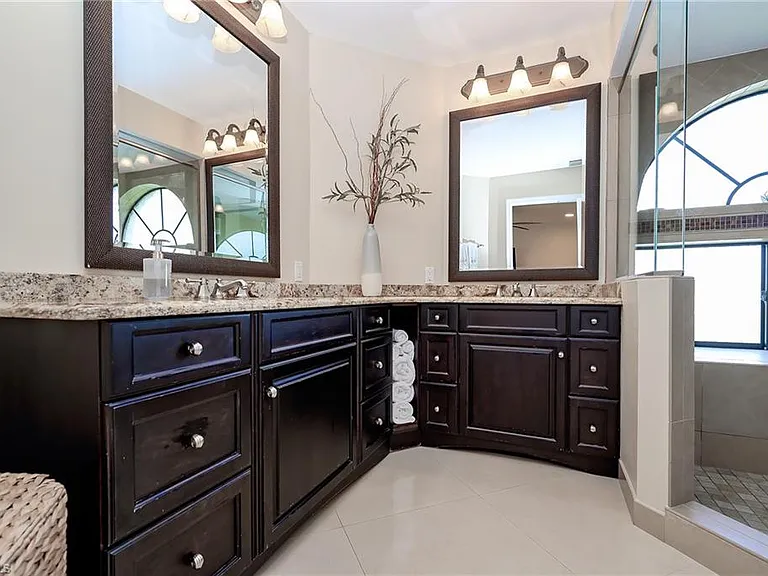 613 Beachwalk Cir #J-204 — Photo 15