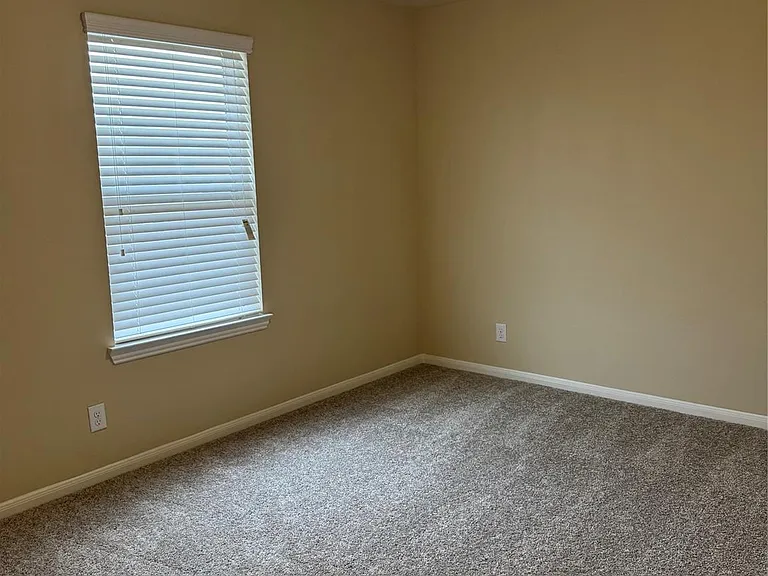 8127 Almera Falls Dr — Photo 18