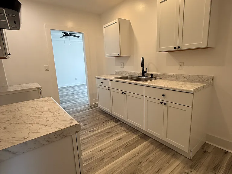 15203 Kinsman Rd #3 — Photo 15