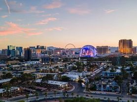 605 S Royal Crest Cir