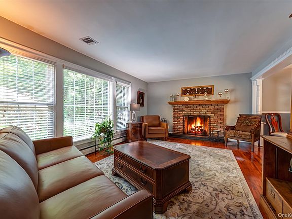 3rd image of 3 Thompson Hill Road