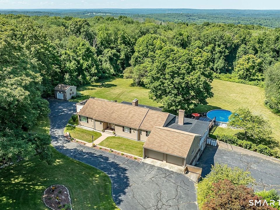 1st image of 689 Squaw Rock Road