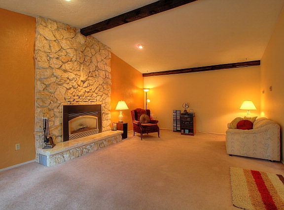 4th image of 286 Marianne Dr