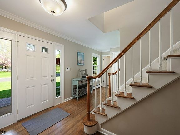 2nd image of 19 Eton Pl