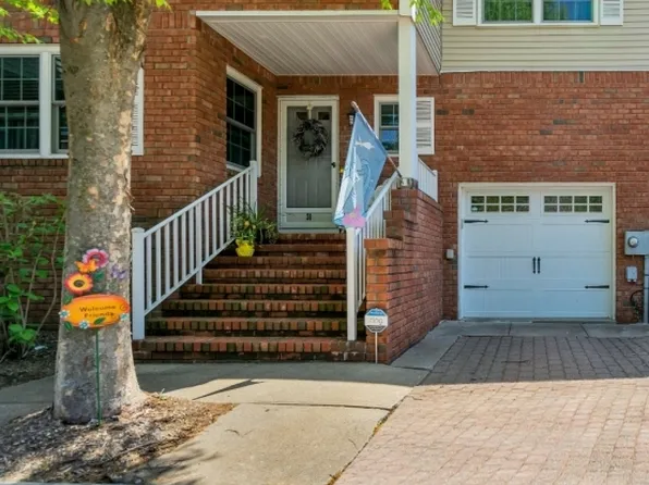 31 Berkeley Square, Berkeley Heights Twp., NJ 07922