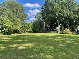 14 Hartom Rd #22, Rochester, NY 14624
