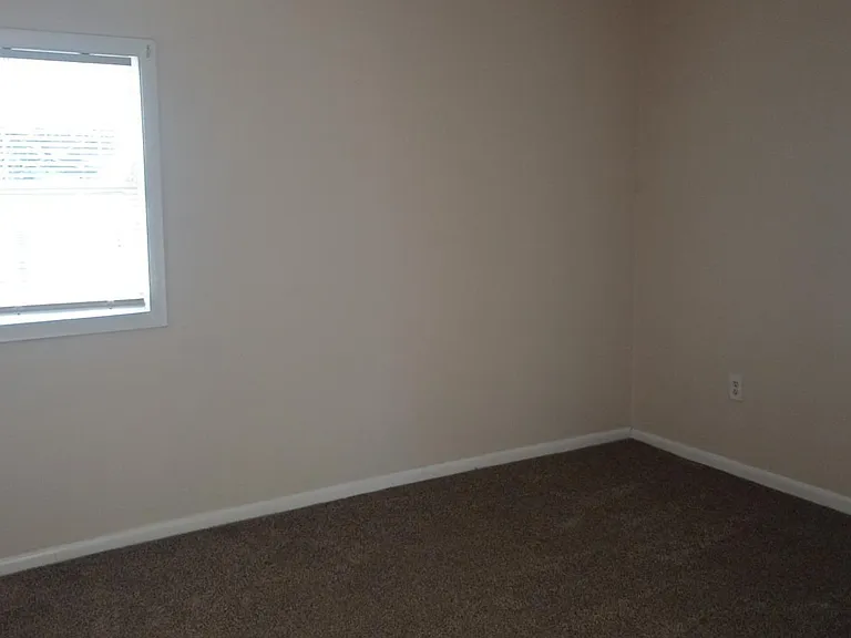 449 Park Ave — Photo 8