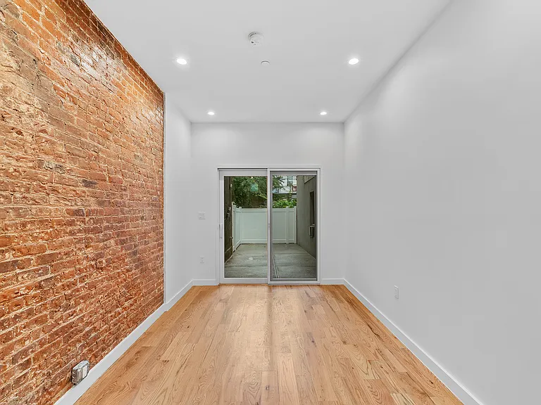 1815 Woodbine St #1C — Photo 8