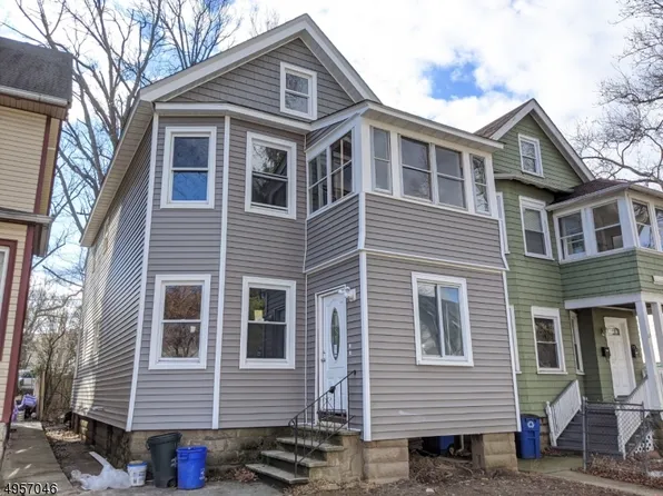 15 Olive St, East Orange, NJ 07017