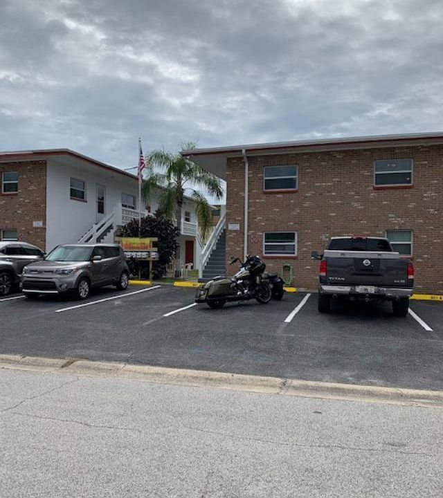 1st image of 327 Pierce Ave #7