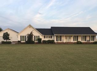 228 Carle Dr, Stuttgart, AR 72160