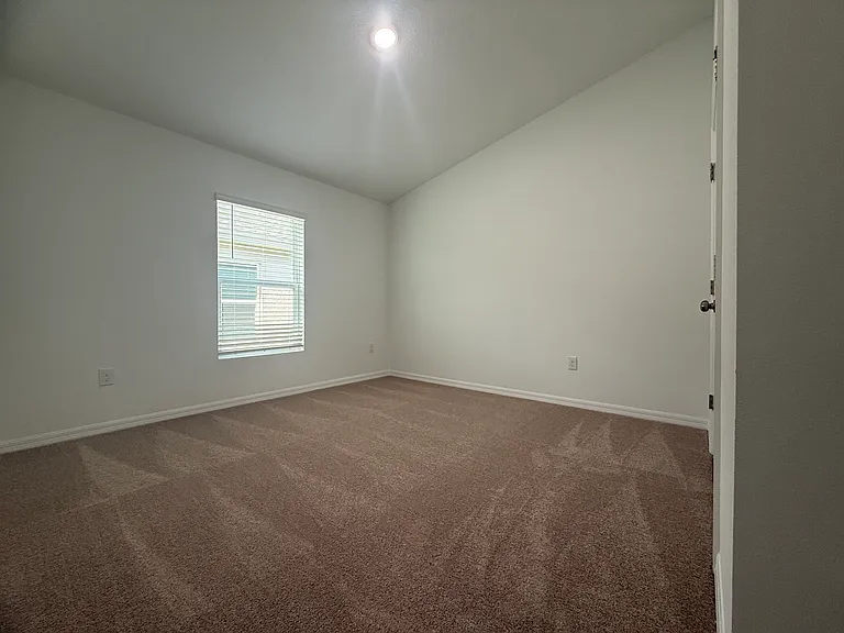 5465 San Pietro Dr — Photo 22