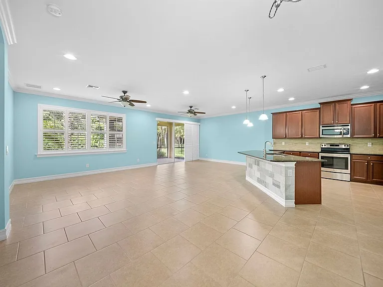 13105 Silver Thorn Loop — Photo 11