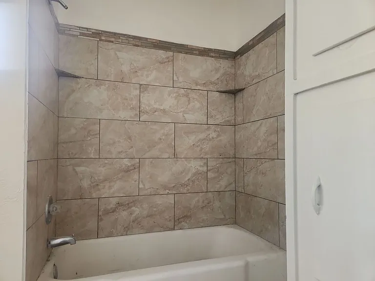 419 N 29th Ave — Photo 10