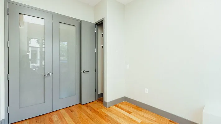 Rented by Nooklyn NYC LLC | media 26