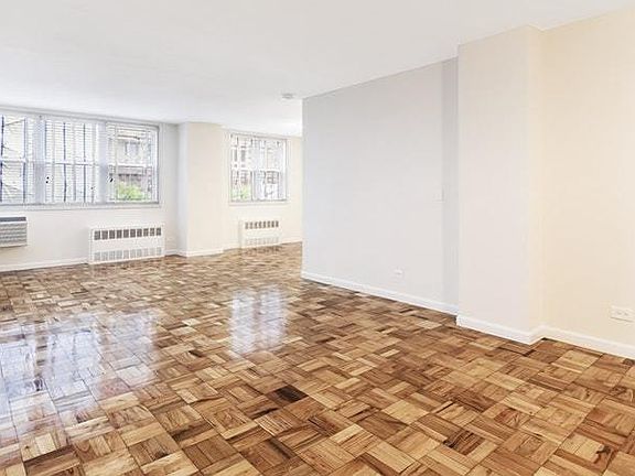 2nd image of 222 E 19th St APT 4D