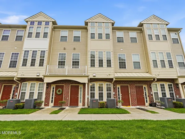 4 Kyle Drive, Tinton Falls, NJ 07712
